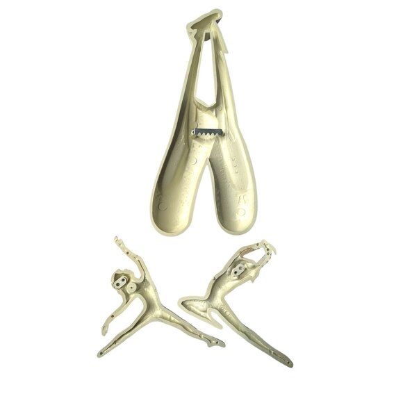 Ballet Dancers & Pointe Shoes Wall Hanging Decor 3pc Set - Picture 7 of 10